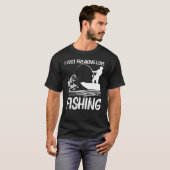 魚釣り男性へ女性漁師ベイトボートトリップ Tシャツ (正面フル)