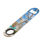 魚釣り網がビーチ上で乾燥 スピード栓抜き (正面アングル)