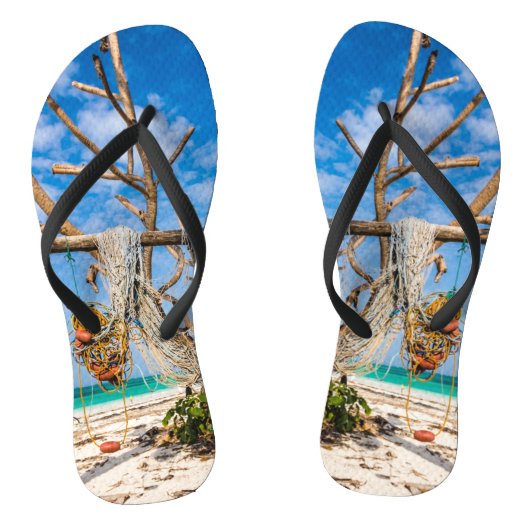 魚釣り網がビーチ上で乾燥 ビーチサンダル (ソール)