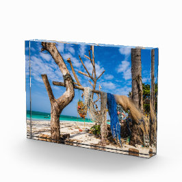 魚釣り網がビーチ上で乾燥 フォトブロック