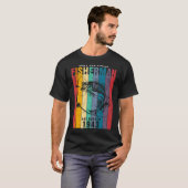 魚釣り1943年79歳誕生日96歳の漁師 Tシャツ (正面フル)