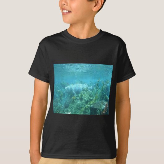 魚釣り…水中魚デザイン Tシャツ (正面)