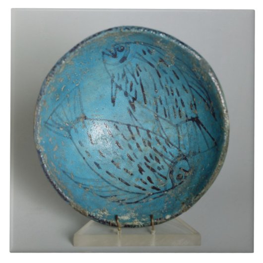 魚(faience)と飾られる皿 タイル (正面)