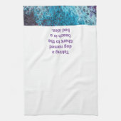 鮫と示される犬 キッチンタオル (縦)