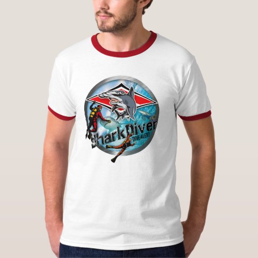 鮫のダイバーの漫画 Tシャツ (正面)