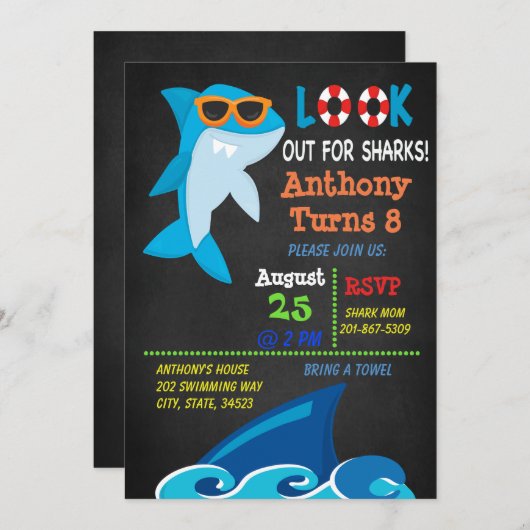 鮫のプールを囲んでのパーティの誕生日の招待状を見て下さい 招待状 (正面/裏面)