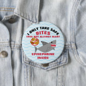 鮫の木のナットのアレルギー警報パーソナライズな男の子 缶バッジ (インサイチュ)