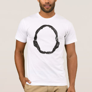 鮫の顎の黒 Tシャツ