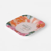 鮮やかで大胆な花を飾った明るい ブライダルシャワー ペーパープレート (傾斜あり)