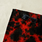 鮮やかで赤くおよび黒いゴシック ビーチタオル (インサイチュ)