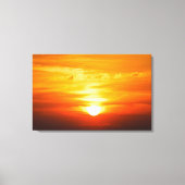 鮮やかなアイオワサンライズと明るい黄色の太陽 キャンバスプリント (正面)