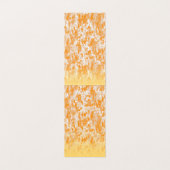 鮮やかなオレンジとゴールドをフィーチャーしたテキスタイルパターン (内部フラット)