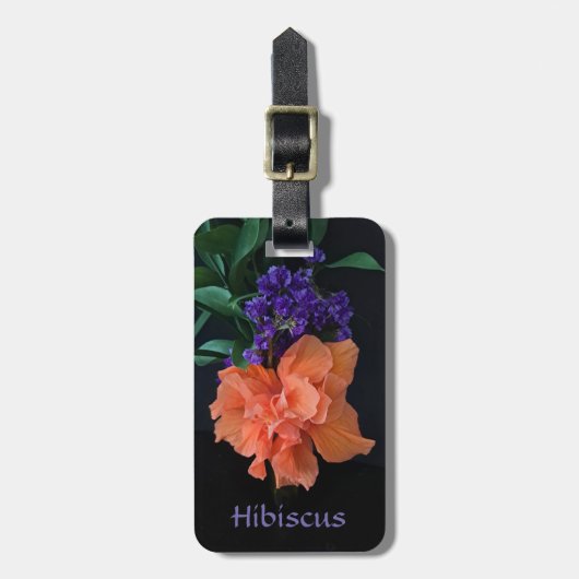 鮮やかなオレンジ色のハイビスカストロピカルカスタマイズ可能なブラック ラゲッジタグ (正面縦)