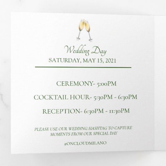 鮮やかなオレンジ色の夢のウェディングトリフォールドカード 三つ折り案内状 (内部最初)