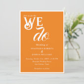 鮮やかなオレンジ色の 大胆なタイポグラフィー ウェディング 招待状 (スタンド正面)