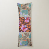 鮮やかなピンクとオレンジのスパイラルフラワーデコ ボディピロー (裏面 (縦))