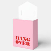 鮮やかなピンクと赤のバチェロレッテパーティー・ハングオーバーキット フェイバーボックス (オープン)