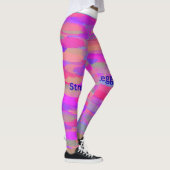 鮮やかなピンクの抽象カモフラージュ レギンス (右)