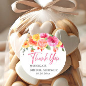 鮮やかなピンクの花とオレンジのスライス ブライダルシャワー ラウンドシール