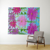 鮮やかなピンクの花のスケッチオンブルー タペストリー (インサイチュ(横))