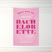 鮮やかなピンクの花嫁お披露目パーティー 横断幕