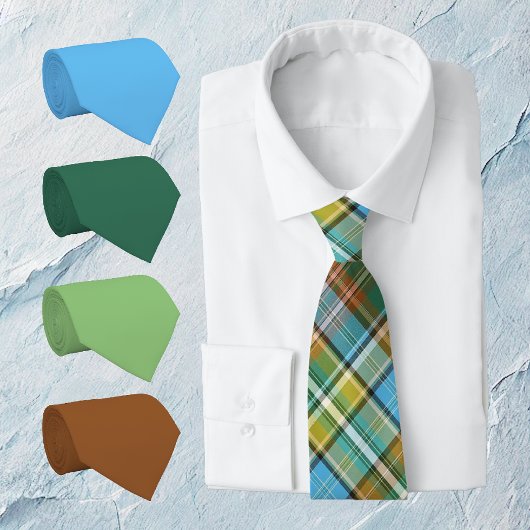 鮮やかなミッドグリーン ネクタイ