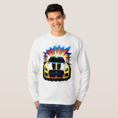 鮮やかなレーシングカー Tシャツ (正面フル)