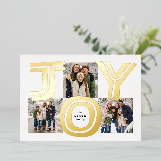 鮮やかな喜びの3枚写真 現代の赤いクリスマス 箔シーズンカード (立ち正面)