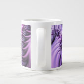 鮮やかな抽象芸術カッコいいピンクパープルフラクタルアートスパイラル ジャンボコーヒーマグカップ (裏面)