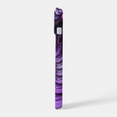 鮮やかな抽象芸術カッコいいピンクパープルフラクタルアートスパイラル iPhone 15ケース (左側面)