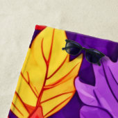 鮮やかな漫画離れの:紫、黄、赤 ビーチタオル (インサイチュ)