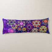 鮮やかな爆発の水彩画の曼荼羅 ボディピロー (裏面)