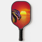 鮮やかな紫と黄色のコブラはかりで測ヘビ ピックルボールラケット (裏面)