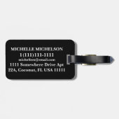 鮮やかな紫のモノグラムの文字 ラゲッジタグ (裏面横)