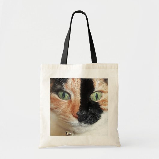 鮮やかな緑の瞳を持つ素晴らしいTortoiseshell猫 トートバッグ (正面)