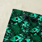 鮮やかな緑の色調で、エンボスに似ている ビーチタオル (インサイチュ)