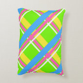 鮮やかな緑、ピンク、黄色、青の格子模様 アクセントクッション (裏面(縦))