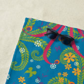 鮮やかな群葉の夏の緑の草木の植物のモノグラム ビーチタオル (インサイチュ)