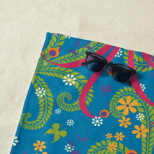 鮮やかな群葉の夏の緑の草木の植物のモノグラム ビーチタオル (インサイチュ)