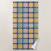 鮮やかな色の幾何学的パターン ビーチタオル (正面)