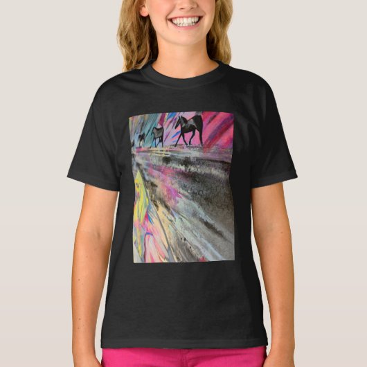 鮮やかな色彩の馬テーマ Tシャツ (正面)