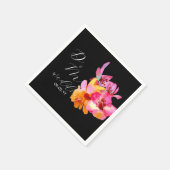 鮮やかな花の水彩モノグラム ブラック ウェディング スタンダードカクテルナプキン (角)