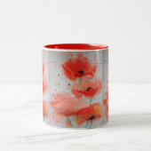 鮮やかな赤いケシの水彩画 バースデー フローラル マグ (中央)