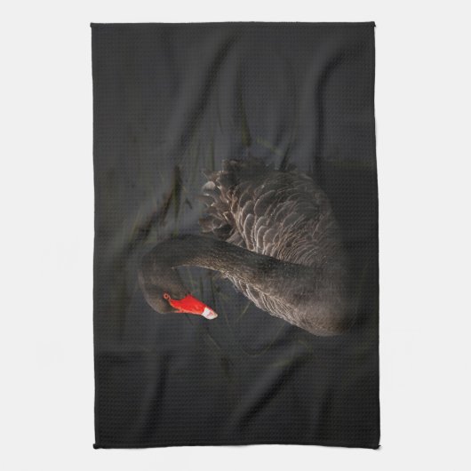 鮮やかな赤くのくちばしを持つ美しい黒い白鳥 キッチンタオル (縦)