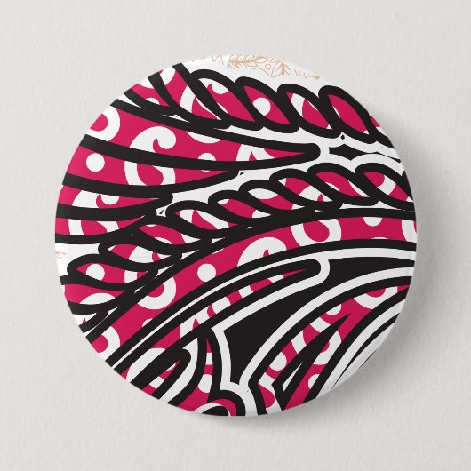 鮮やかな赤とピンを持つ装飾的なペイズリーデザイン 缶バッジ (正面)