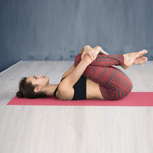 鮮やかな赤の部族の芸術 レギンス