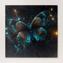 鮮やかな青い蝶の虹色の輝き