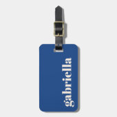 鮮やかな青の太字タイポグラフィー名前入り ラゲッジタグ (正面縦)