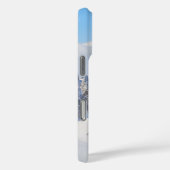 鮮やかな青空の下の雪をかぶった山 Case-Mate iPhoneケース (裏面 / 右)