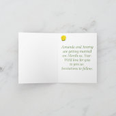 鮮やかな黄色のバラ Save the date ノートカード (内部)